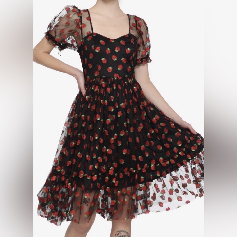 Hot Topic M Strawberry Glitter Mesh Dress Black Red